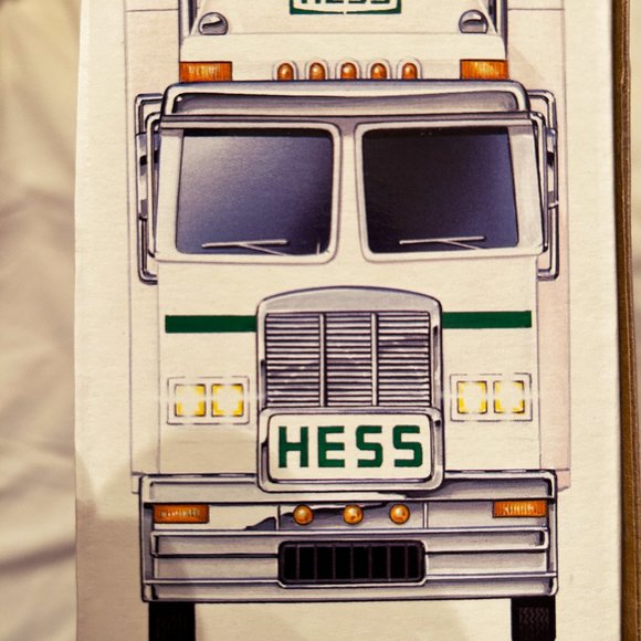 Hess Toy Truck and Racers Racecars 2003 w/ 2 Pull Back Motor Race Cars Mint NIB - Picture 4 of 5